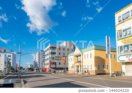 【北海道】千歲市千代田町4丁目，JR千歲站西口附近街道景觀 144024220