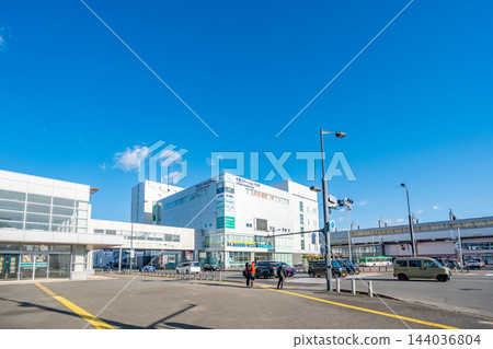 【北海道】千歲市,千歲站週邊地區,千歲站連接步道,6丁目,街道景觀,JR千歲站西出口附近 【北海道】千歲市,千歲站週邊地區,千歲站連接步道,6丁目,街道景觀,JR千歲站西出口附近 144036804
